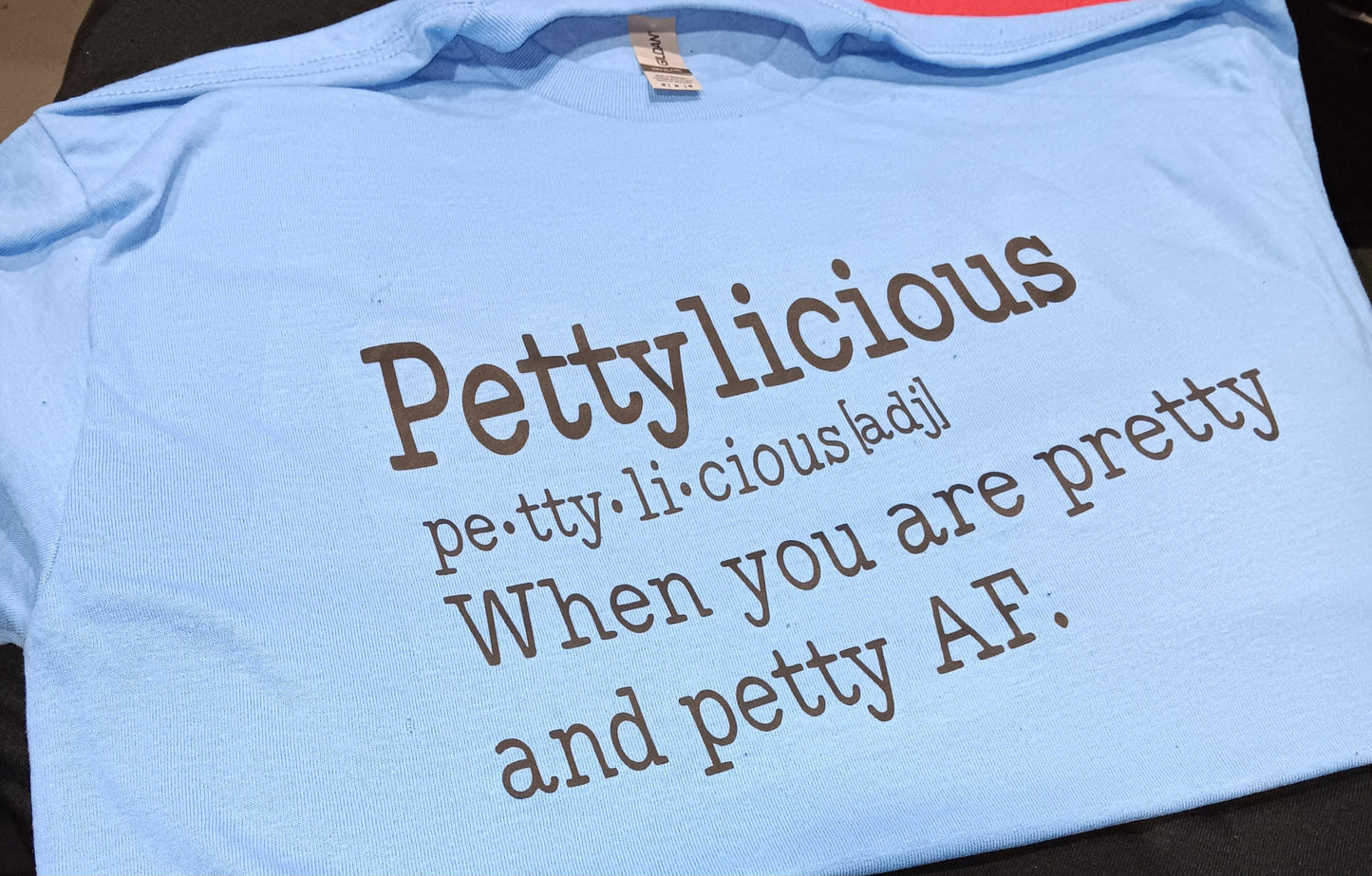 Pettylicious Tee